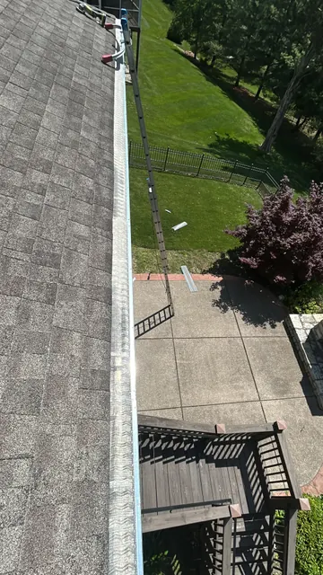 Long gutter-guard run