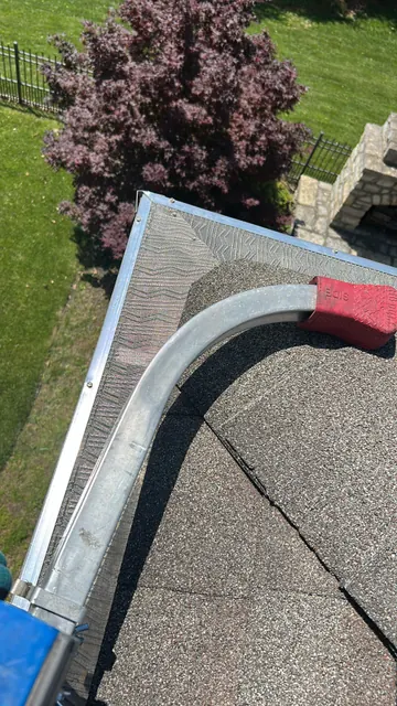 Curved gutter protection detail