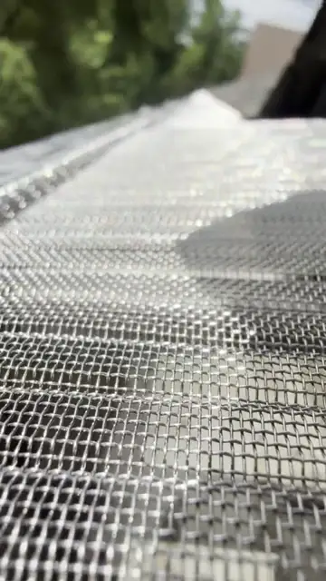 Mesh surface and gutter run